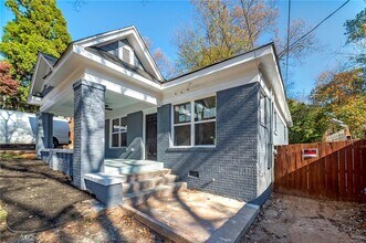 944 Woodland Ave SE in Atlanta, GA - Building Photo - Building Photo