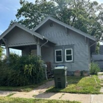 1136 N 23rd St in Lincoln, NE - Building Photo