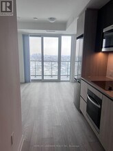 5858 Yonge St in Toronto, ON - Building Photo - Building Photo