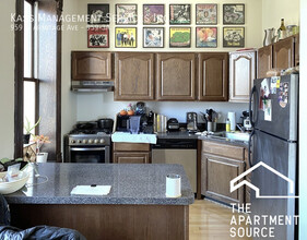 957 W Armitage Ave, Unit 3A in Chicago, IL - Building Photo - Building Photo