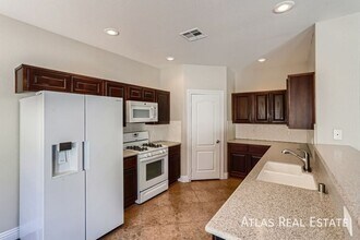 5091 Moose Falls Dr in Las Vegas, NV - Building Photo - Building Photo