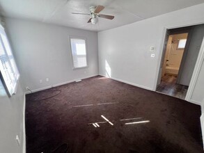 7511 Orchard Ave in Warren, MI - Foto de edificio - Building Photo