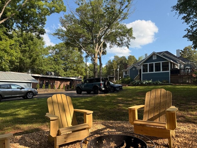 4270 Marietta St in Powder Springs, GA - Foto de edificio - Building Photo