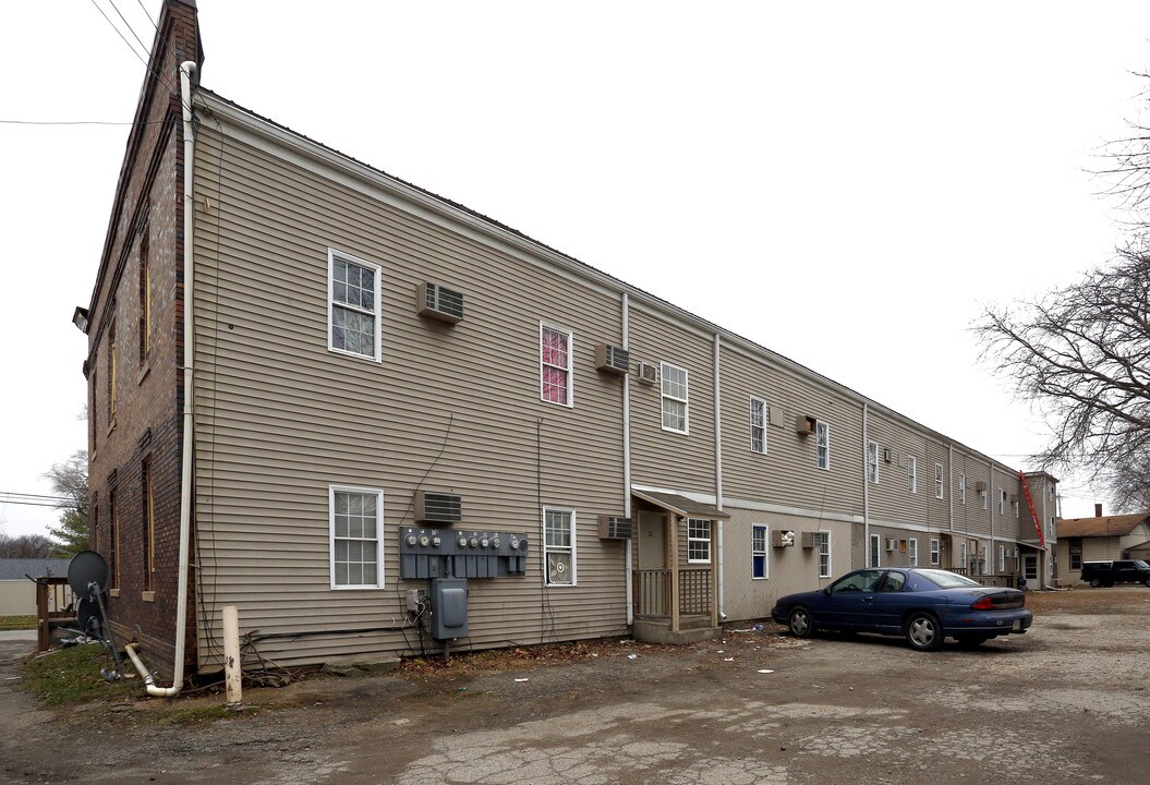 Highland Terrace in New Castle, IN - Building Photo