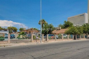 216-220 W Baltimore Ave in Las Vegas, NV - Building Photo - Building Photo