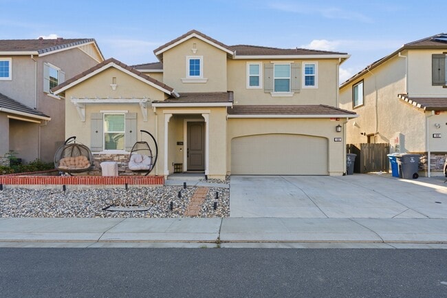 property at 936 Bergenia St