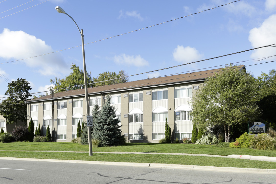 The Avenue Apartments in East Lansing, MI - Building Photo