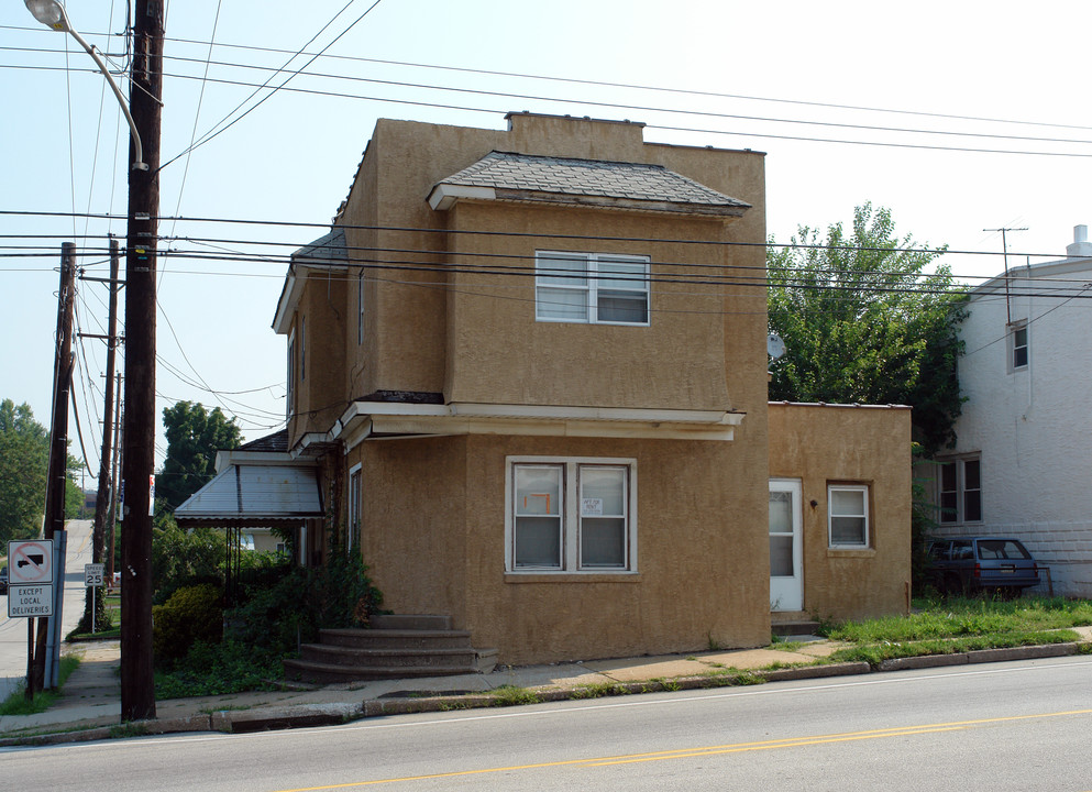 1501 E Ridge Pike in Plymouth Meeting, PA - Foto de edificio