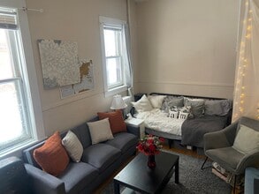 322 Cooper St in Ottawa, ON - Building Photo - Building Photo