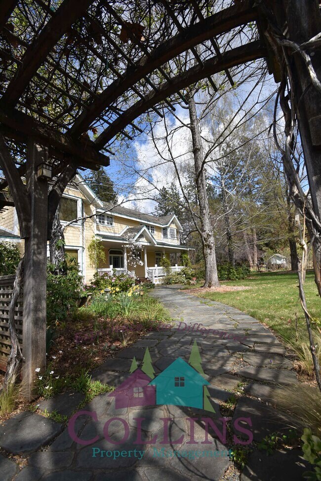 11670 Cement Hill Rd in Nevada City, CA - Building Photo - Building Photo