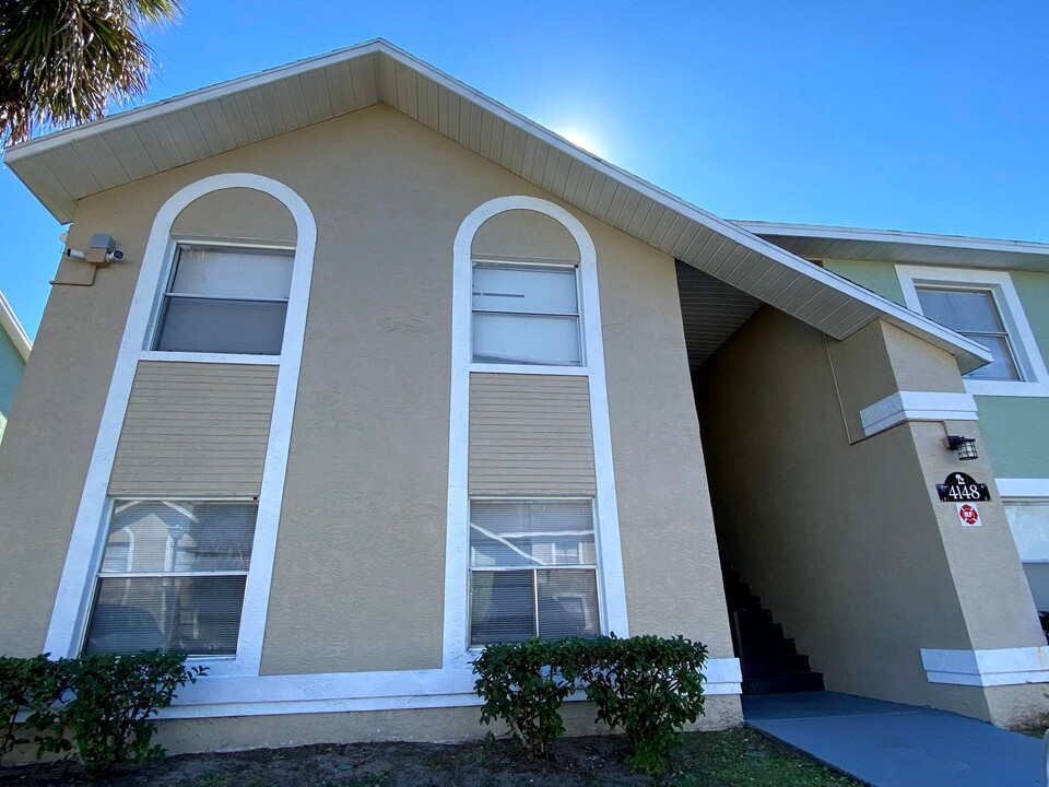 4148 Pershing Pointe Pl in Orlando, FL - Building Photo