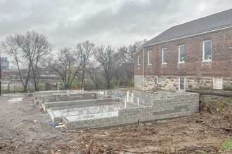 1217 Ireland St in Nashville, TN - Foto de edificio - Building Photo