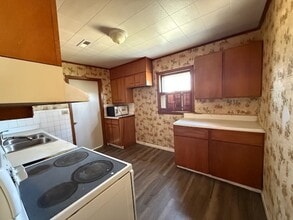 3309 SE Indiana Ave in Topeka, KS - Building Photo - Building Photo