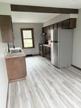 8327 Riverview Rd in Brecksville, OH - Building Photo - Building Photo
