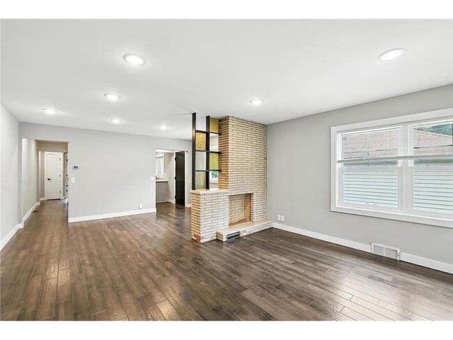 property at 3284 Idaho Ave S