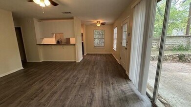 2301 W 12th St in Austin, TX - Building Photo - Building Photo