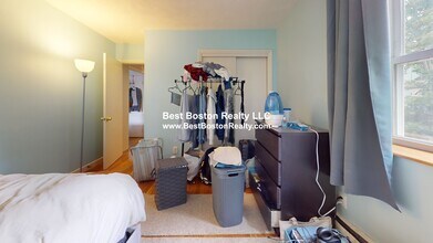 11 Cogswell Ave, Unit 11 in Cambridge, MA - Building Photo - Building Photo