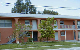 810 Belleair Rd Apartments