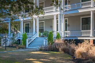 The Officer's Quarters in Sullivans Island, SC - Building Photo - Building Photo