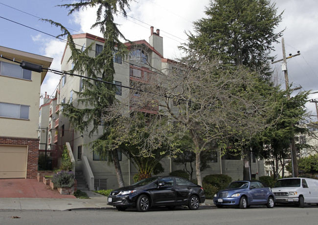 245 Perkins St in Oakland, CA - Foto de edificio - Building Photo