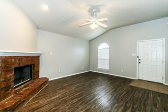 6518 92nd St in Lubbock, TX - Building Photo - Building Photo