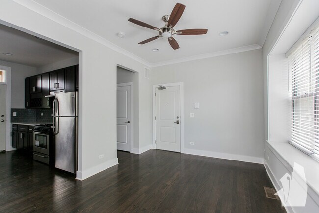 1946 W Nelson St, Unit # 03W in Chicago, IL - Building Photo - Building Photo