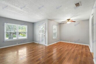 1520 Hilltop Dr in Garland, TX - Building Photo - Building Photo