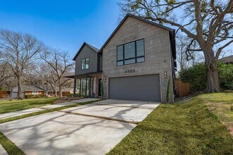 6988 Bob O Link Dr in Dallas, TX - Building Photo - Building Photo