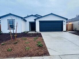 196 Grand Vw Ct in Merced, CA - Building Photo