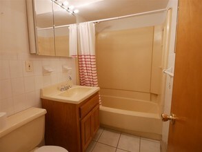 254 Clendenny Ave-Unit -4 in Jersey City, NJ - Building Photo - Building Photo