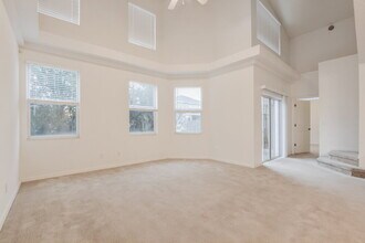 2601 River Ridge Dr in Orlando, FL - Building Photo - Building Photo