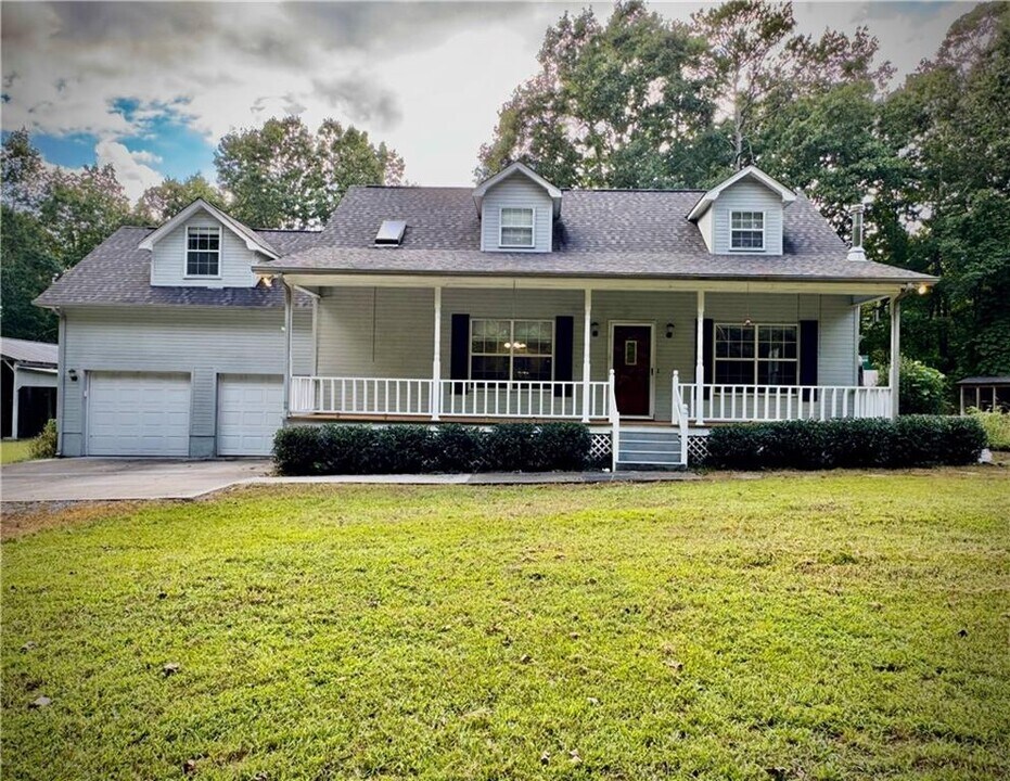 282 Amazing Wy in Dalton, GA - Building Photo