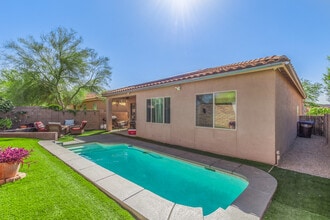 8434 N Sunny Rock Ridge Dr in Tucson, AZ - Foto de edificio - Building Photo