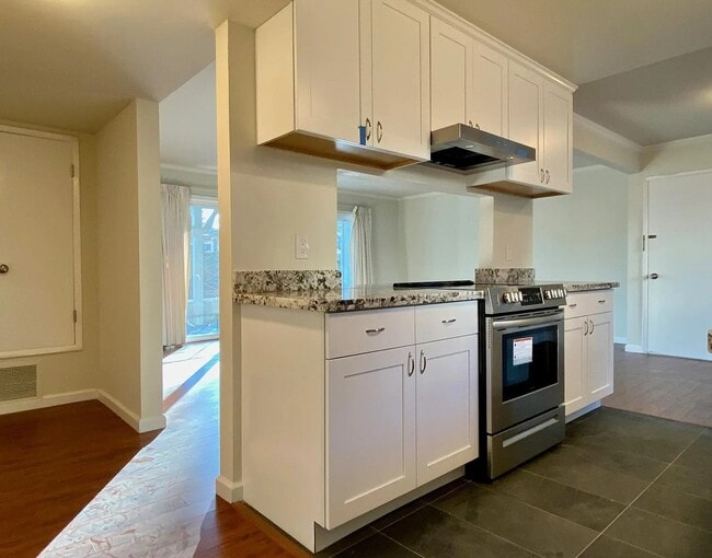 property at 837 Cowper St