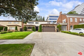 6237 Warner Dr in Los Angeles, CA - Building Photo - Building Photo