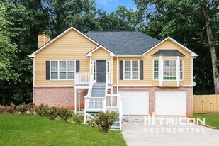 2114 Lindley Ln in Kennesaw, GA - Building Photo