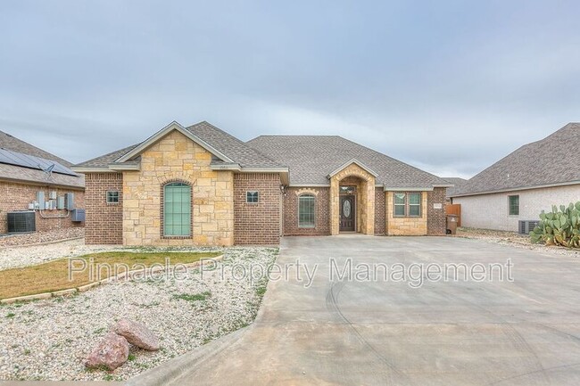 1954 Pine Valley St in San Angelo, TX - Building Photo - Building Photo