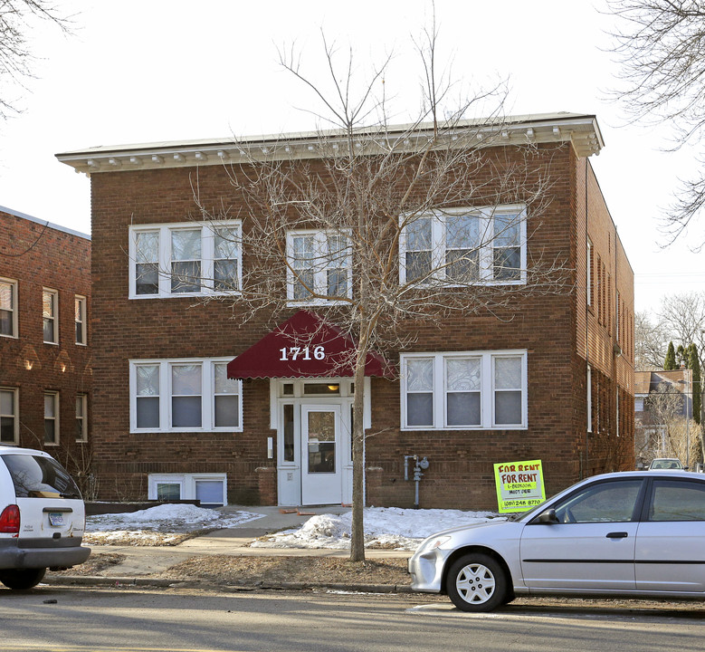 1716 Grand Ave in St. Paul, MN - Foto de edificio