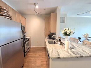 11770 Sunrise Valley Dr in Reston, VA - Building Photo - Building Photo