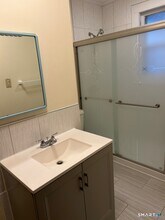 68 Derby St in New Britain, CT - Building Photo - Building Photo