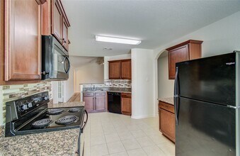 1315 Diamond Drape Dr in Arcola, TX - Building Photo - Building Photo