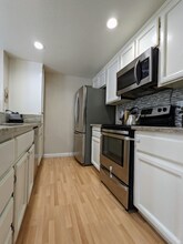 328 W Sunnyoaks Ave in Campbell, CA - Foto de edificio - Building Photo