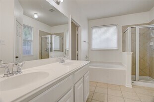 7406 Sabinal Creek Dr in Richmond, TX - Building Photo