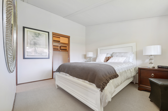 Riverwood Apartments in Napa, CA - Foto de edificio - Building Photo