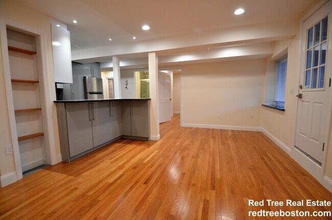 1804 Beacon St, Unit 2