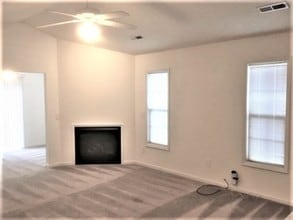 5825 Regent Village Dr in Winston-Salem, NC - Building Photo - Building Photo