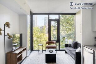 704 Spring St, Unit SI FL6-ID438 in Seattle, WA - Building Photo