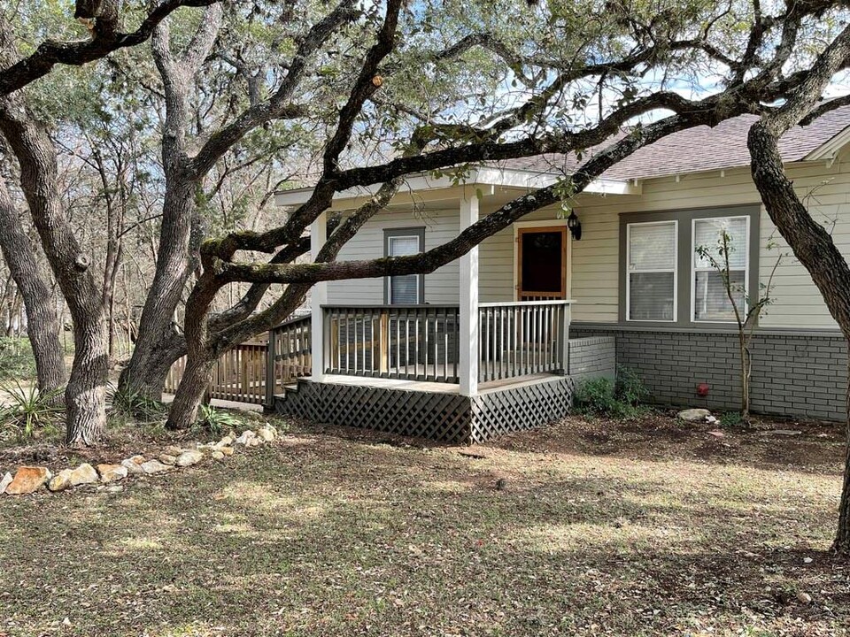 2505 Drew Ln in Austin, TX - Foto de edificio