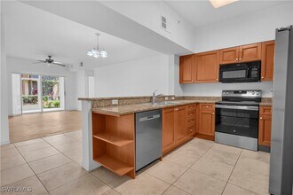 20321 Estero Gardens Cir in Estero, FL - Building Photo - Building Photo
