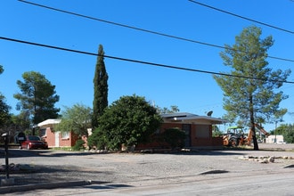 3942 E Lee St in Tucson, AZ - Building Photo - Building Photo